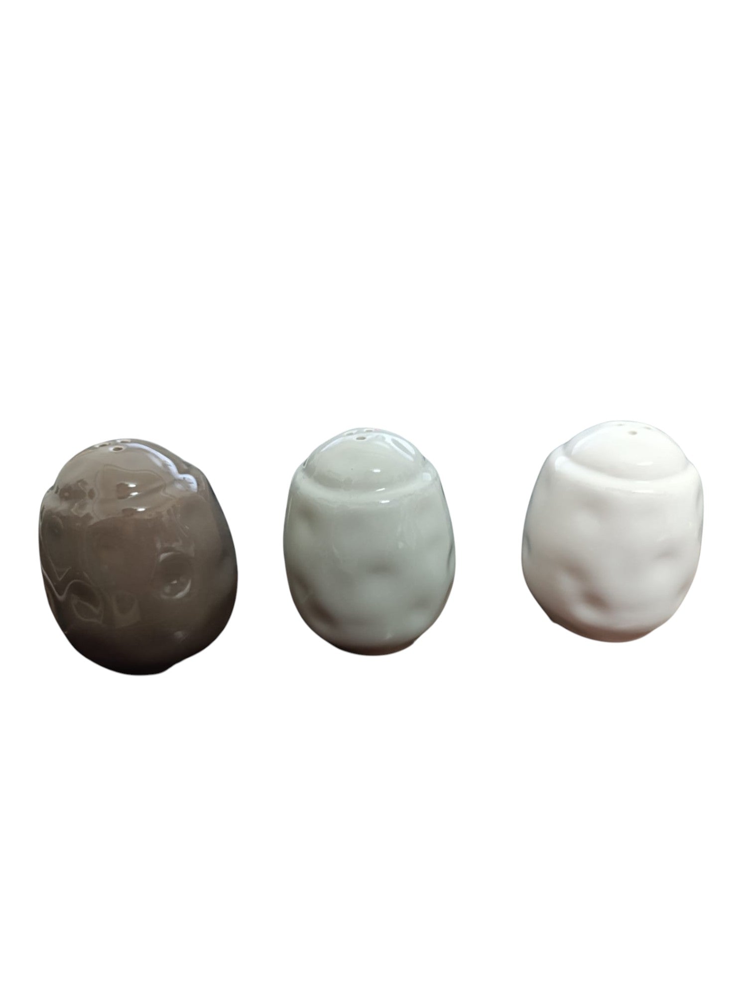 Saliera e pepiera e macinini in porcellana